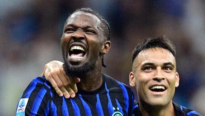 德甲赛场上 德甲赛场上