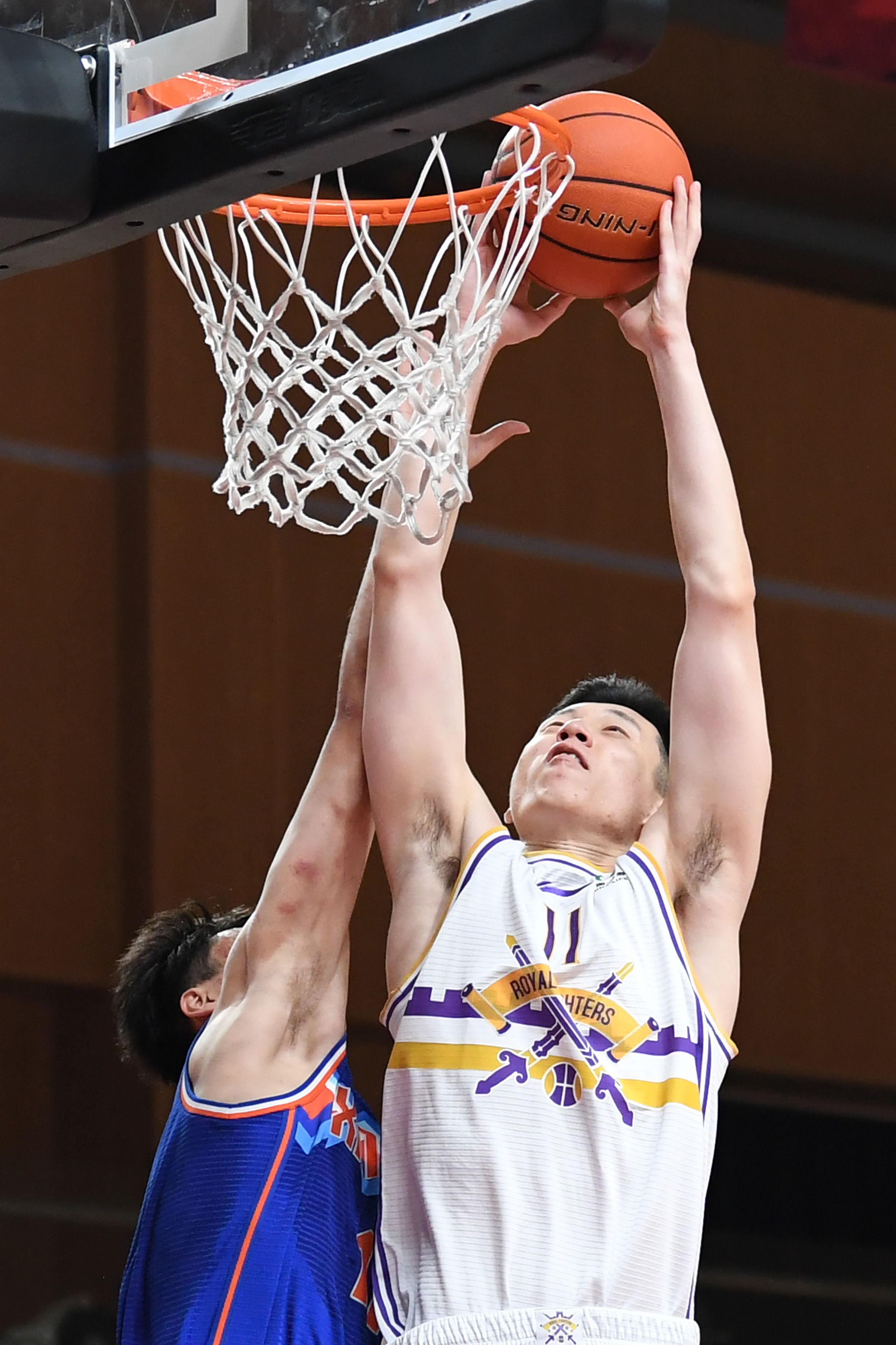 哥展开了激 哥展开了激