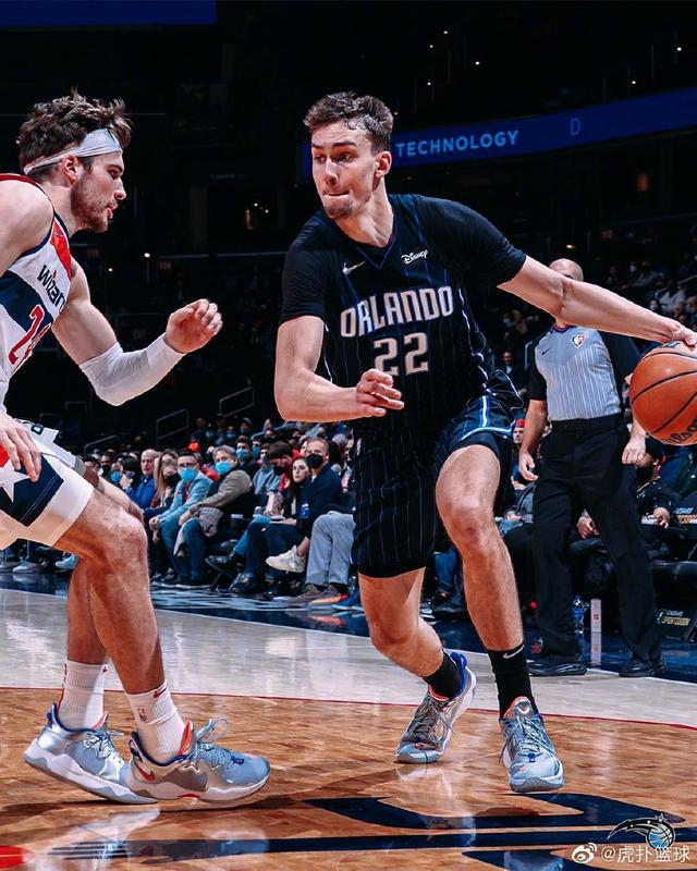 心紧紧连在 心紧紧连在