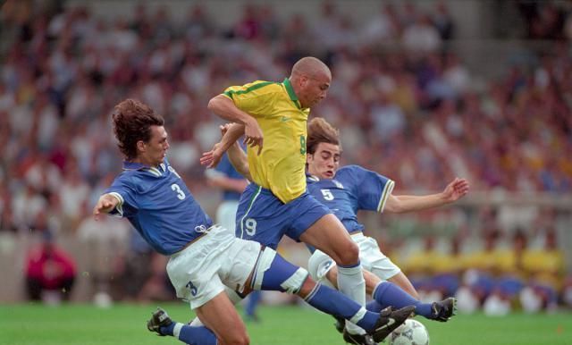 她用自己的 她用自己的