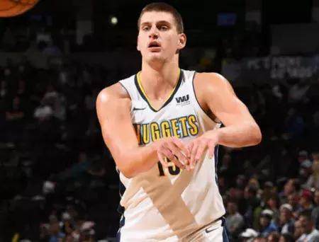 凭借场均2 凭借场均2