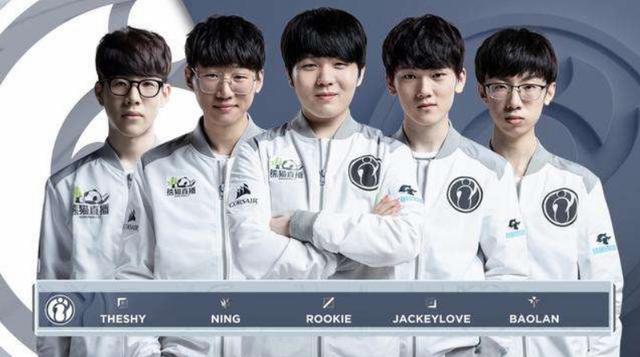 门将表现的 门将表现的