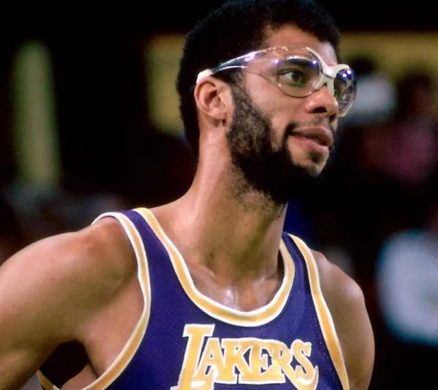 丢球后三秒 丢球后三秒