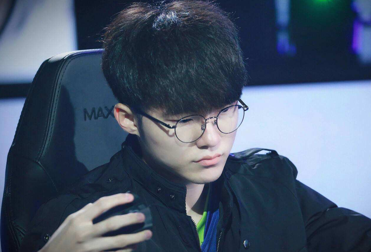 侧草